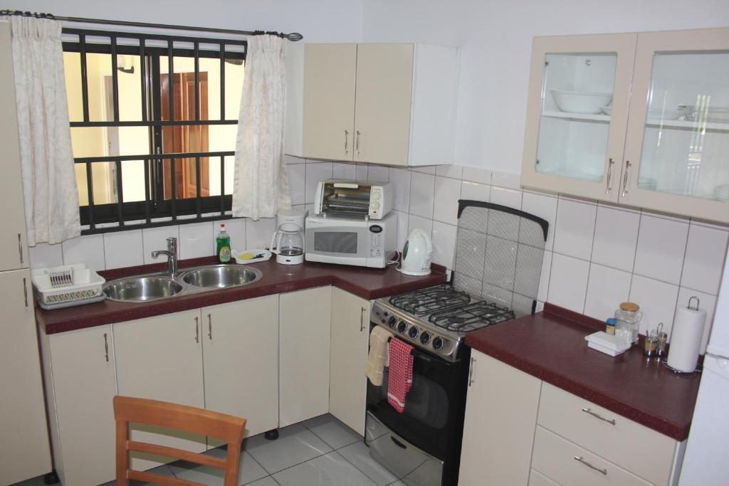 باراماريبو Rachel'S Apartments الغرفة الصورة