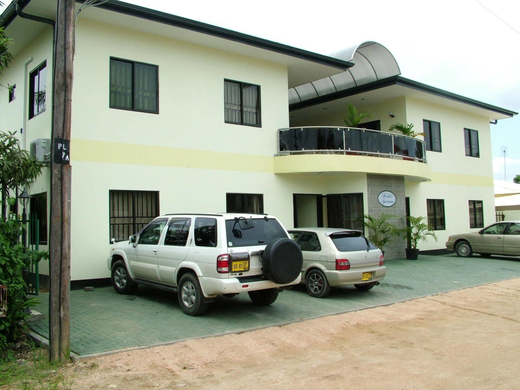 باراماريبو Rachel'S Apartments المظهر الخارجي الصورة